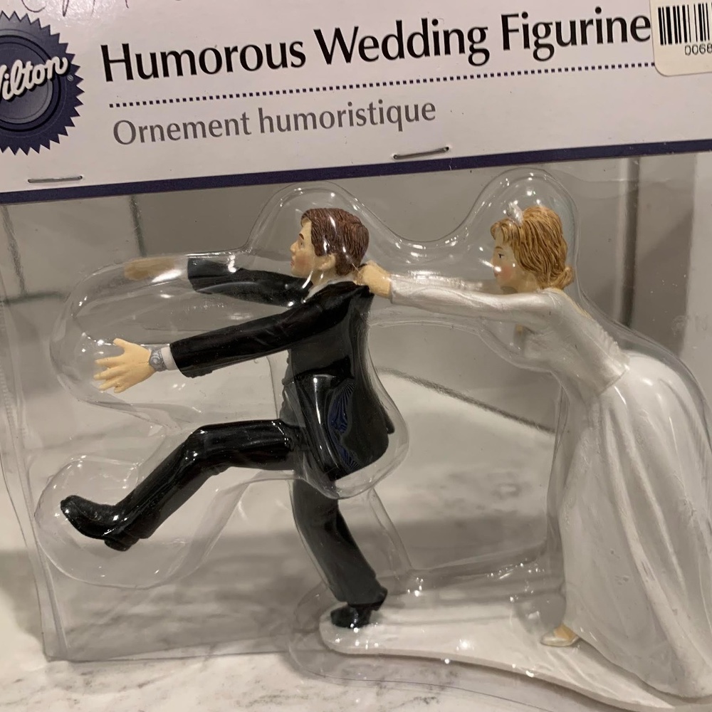 Wilton Fun Wedding Cake Topper, Grooms cake topper, vintage, New package